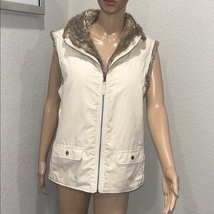GAP Women's Ivory Vest with Faux Fur Collar